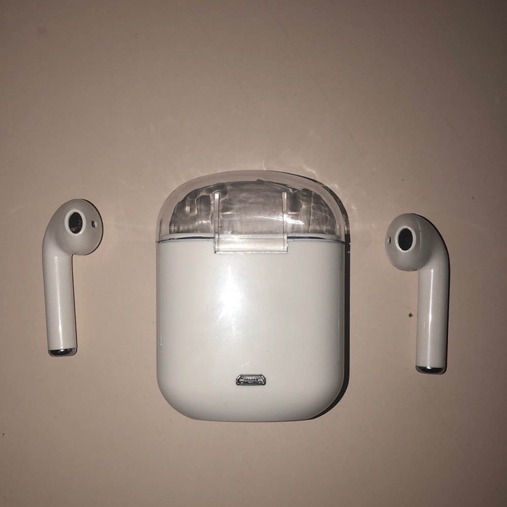 AirPods!!